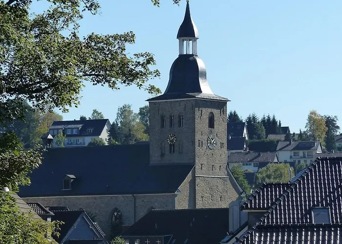 Falkenhof Линдлар